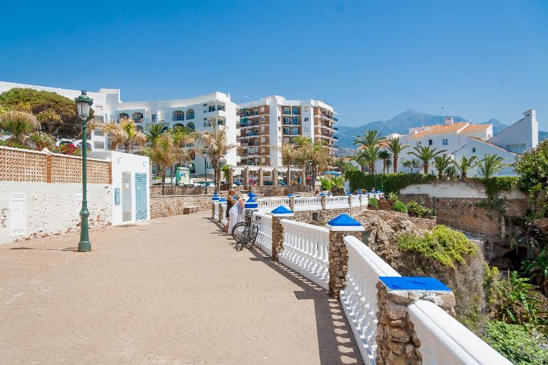 Marimel Nerja Alojamientos Zewnętrze zdjęcie